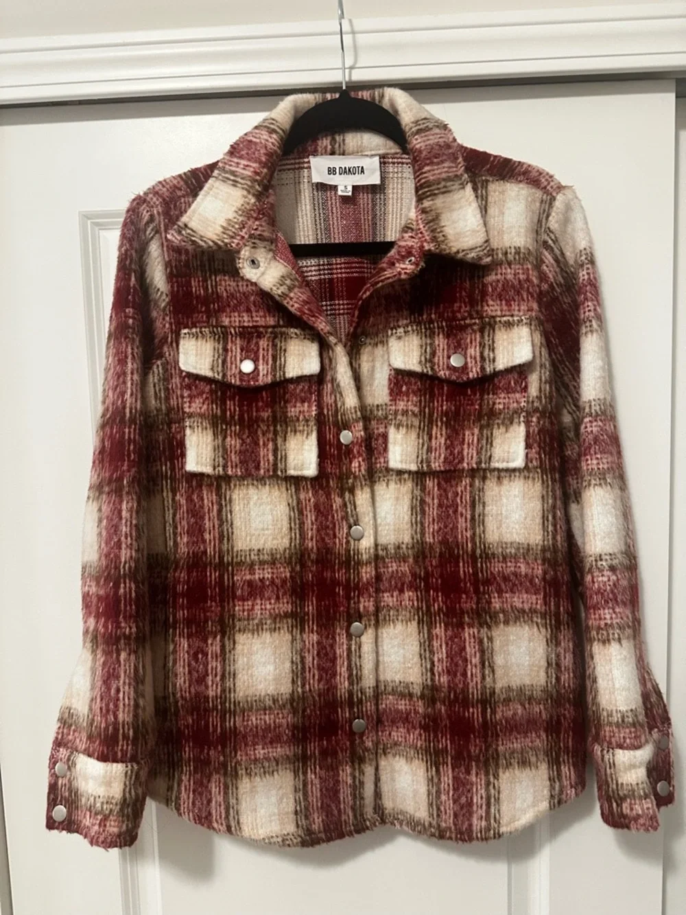 BB Dakota Burgundy & Cream Plaid Shacket size small